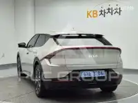 2022 KIA EV
