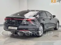 2022 KIA K8