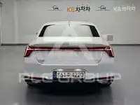 2022 KIA K8