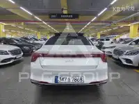 2022 KIA K8