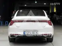 2022 KIA K8