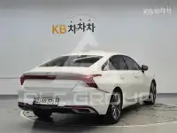 2022 KIA K8