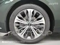 2022 KIA K8