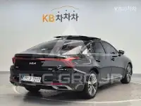 2022 KIA K8