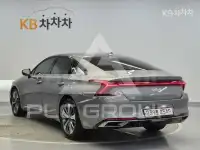 2022 KIA K8