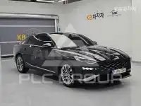 2022 KIA K8