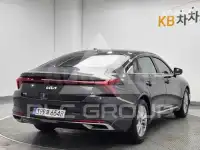 2022 KIA K8