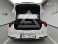 2022 KIA K8