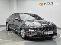 2022 KIA K8