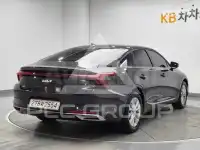 2022 KIA K8