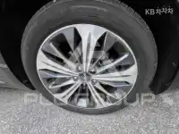 2022 KIA K8