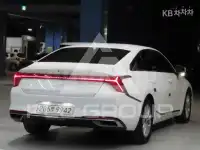 2022 KIA K8