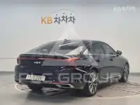 2022 KIA K8
