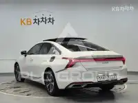 2022 KIA K8