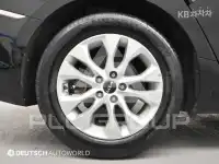 2022 KIA K8