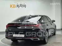 2022 KIA K8