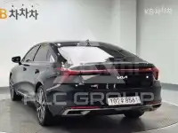 2022 KIA K8