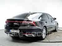 2022 KIA K8