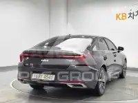 2022 KIA K8