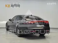 2022 KIA Stinger
