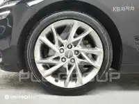2022 Genesis G70