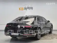 2022 Genesis G90