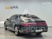 2022 Genesis G90