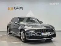 2022 Genesis G90