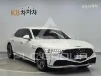 2022 Genesis G90