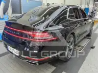 2022 Genesis G90