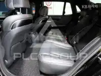 2022 Genesis G90
