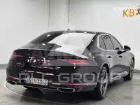 2022 Genesis G90