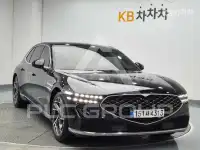 2022 Genesis G90