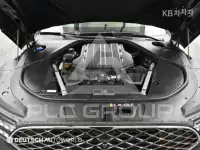 2022 Genesis G90
