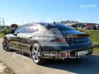 2022 Genesis G90