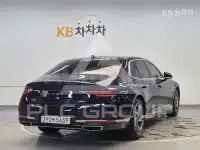 2022 Genesis G90