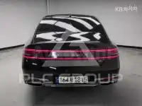2022 Genesis G90