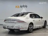 2022 Genesis G90