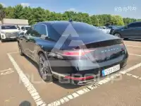 2022 Genesis G90