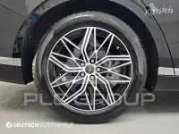 2022 Genesis G90
