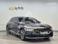 2022 Genesis G90