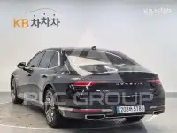 2022 Genesis G90