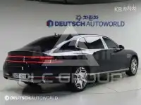 2022 Genesis G90