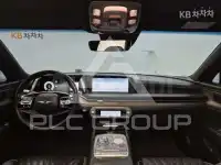 2022 Genesis G90