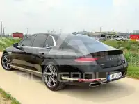 2022 Genesis G90