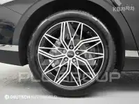 2022 Genesis G90