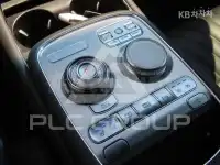 2022 Genesis G90