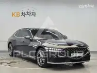 2022 Genesis G90