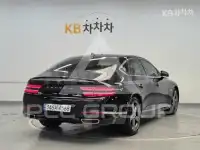2022 Genesis G80