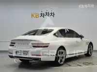 2022 Genesis G80